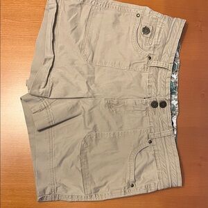 one 5 one Tan Women's Shorts